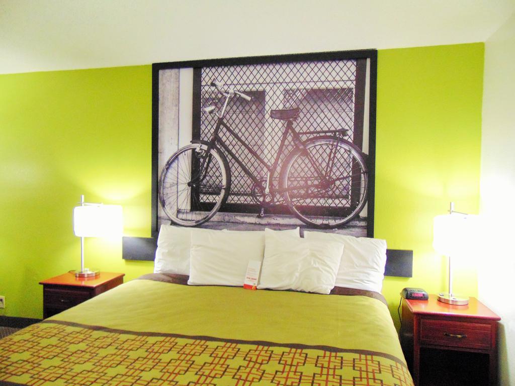 Super 8 By Wyndham Va 2* South Boston