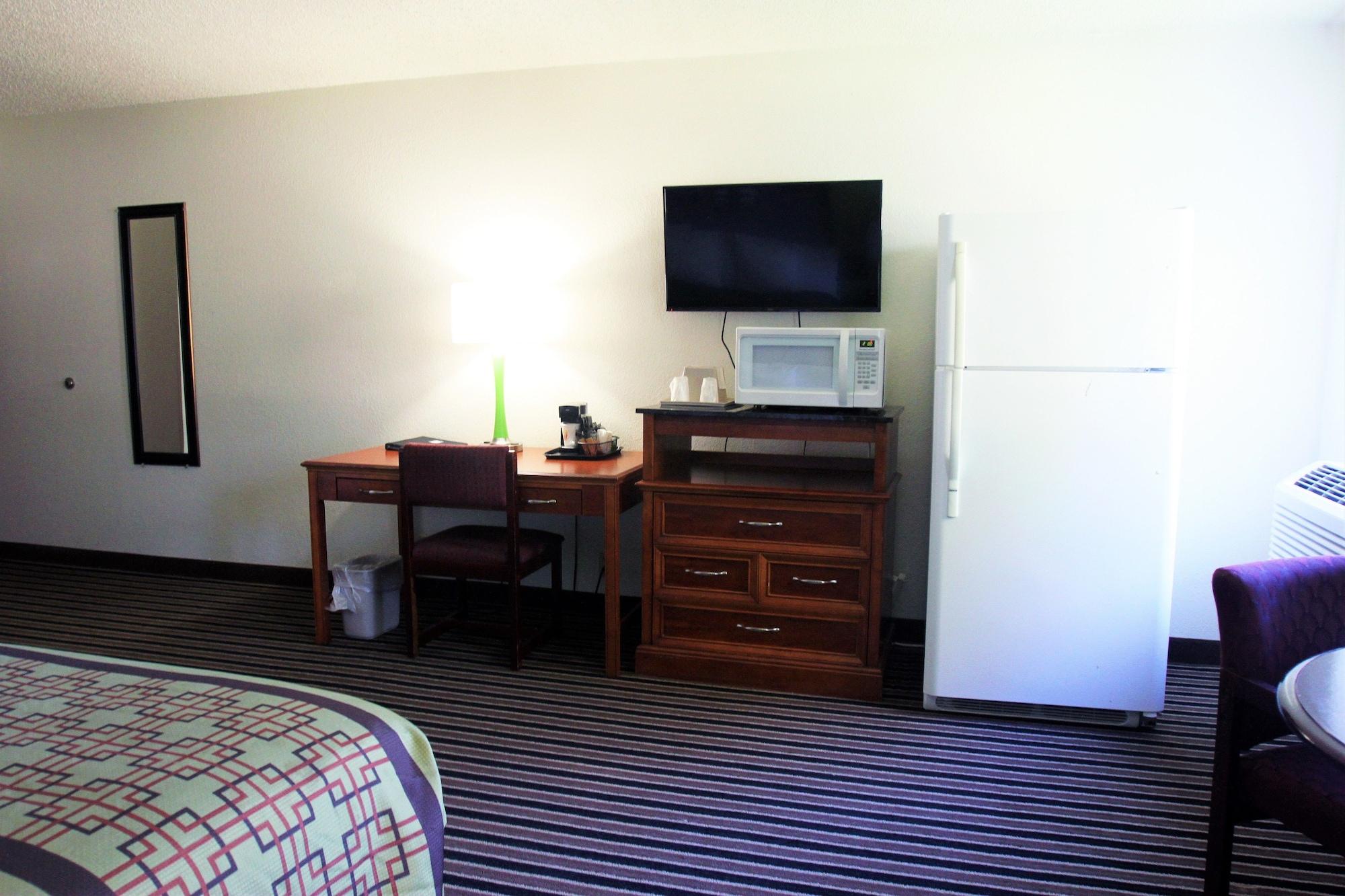 Super 8 By Wyndham Va 2* South Boston