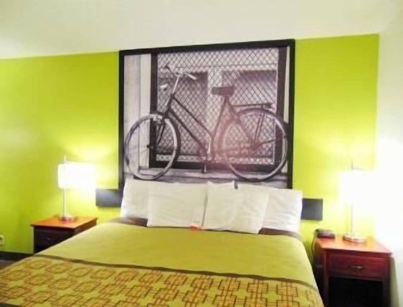 Super 8 By Wyndham Va South Boston