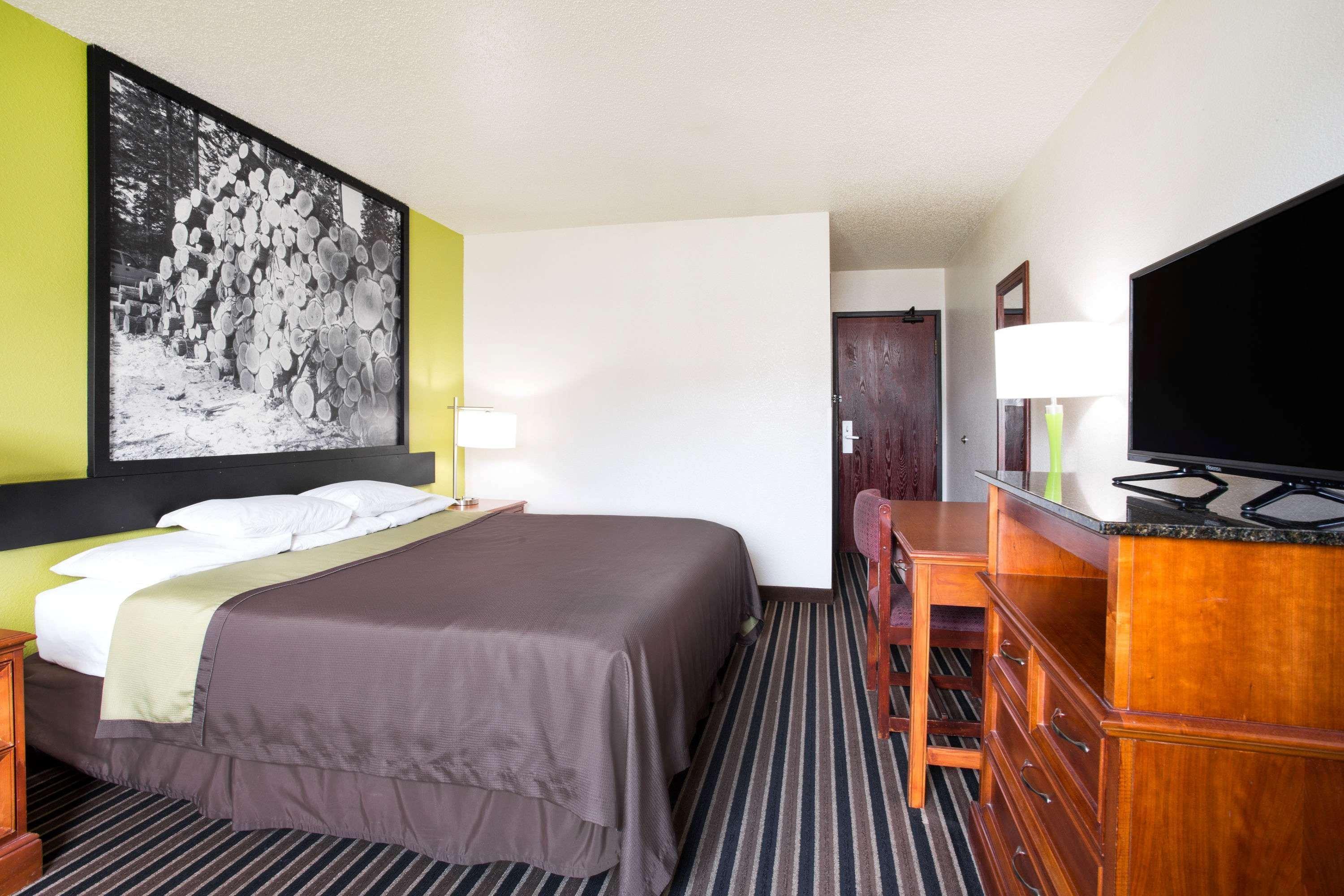 Super 8 By Wyndham Va 2*