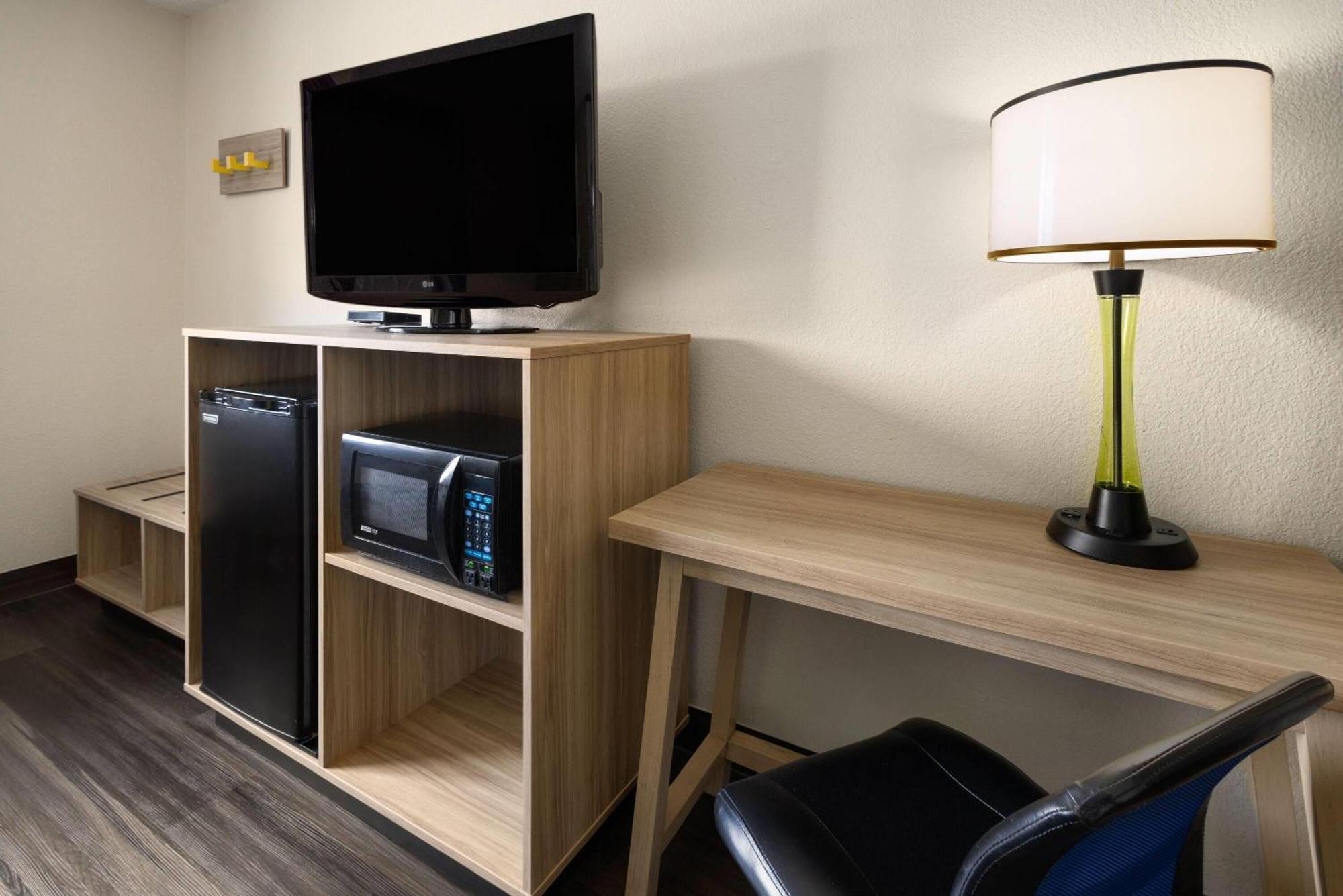 Super 8 By Wyndham Va Motel 2*
