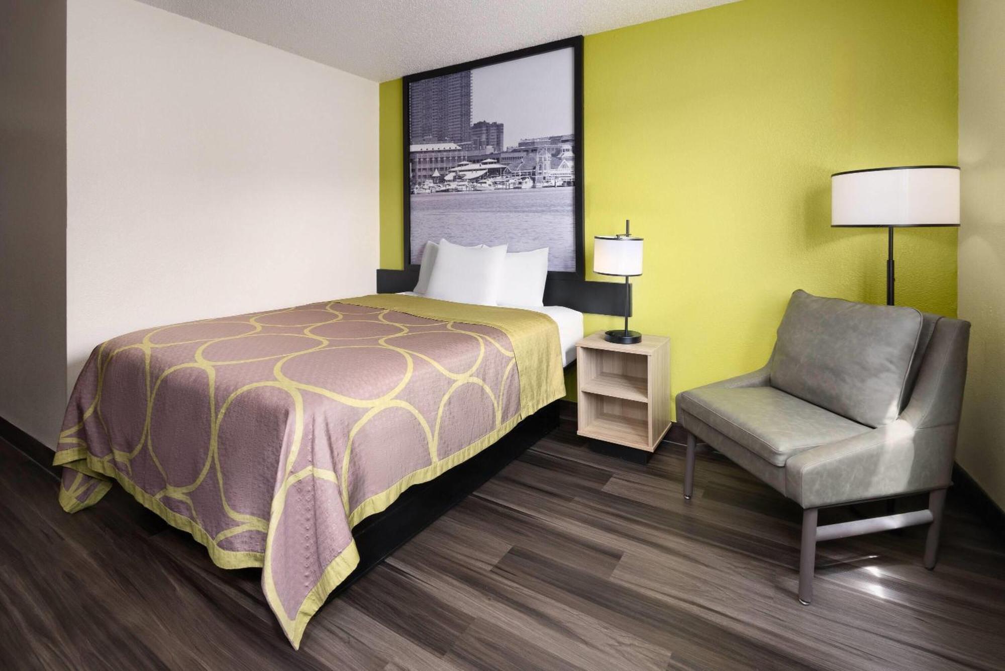 Super 8 By Wyndham Va 2* South Boston