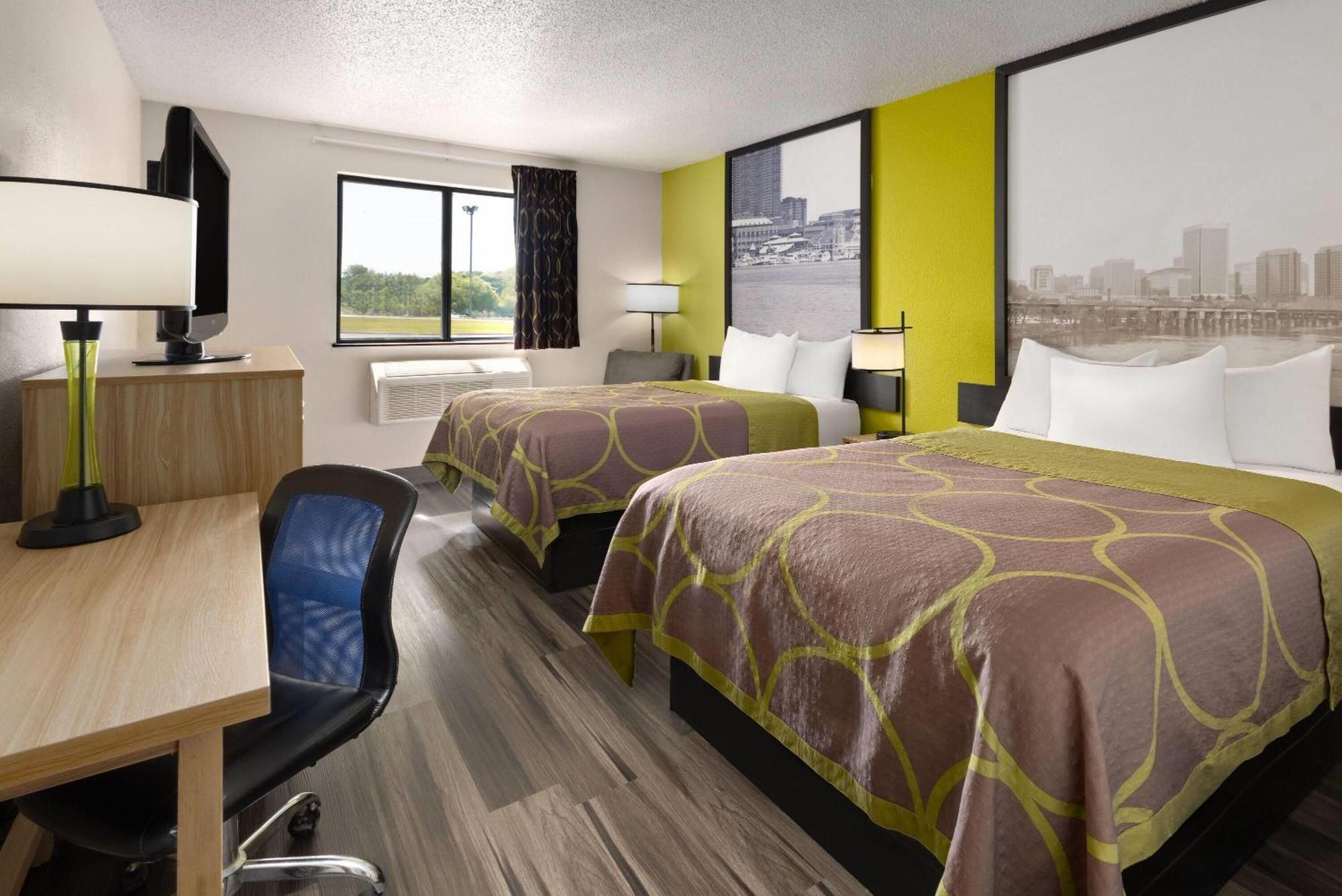 Super 8 By Wyndham Va