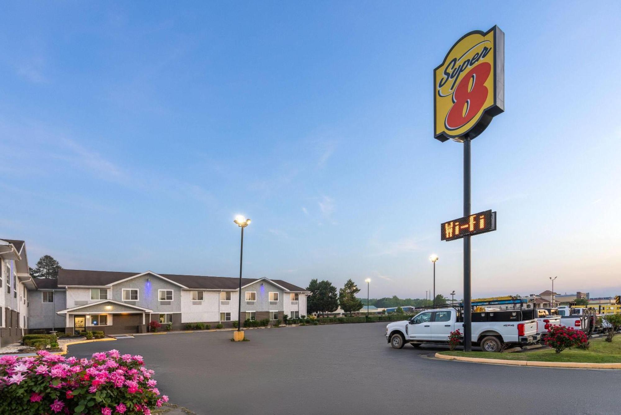 Super 8 By Wyndham Va 2* South Boston
