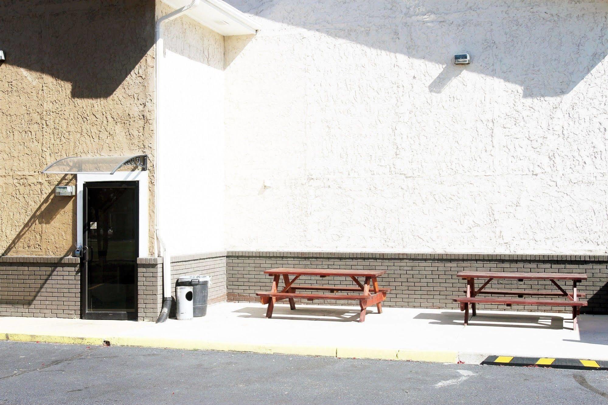Super 8 By Wyndham Va 2*